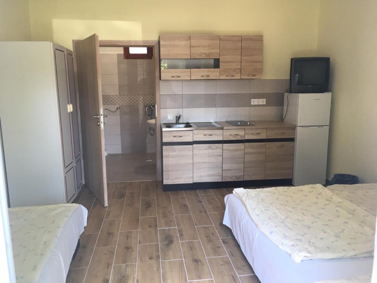 Hotel Matroz Siófok Extérieur photo