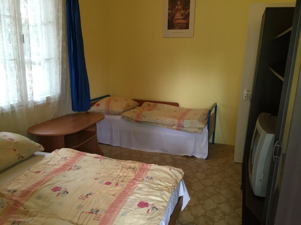 Hotel Matroz Siófok Extérieur photo